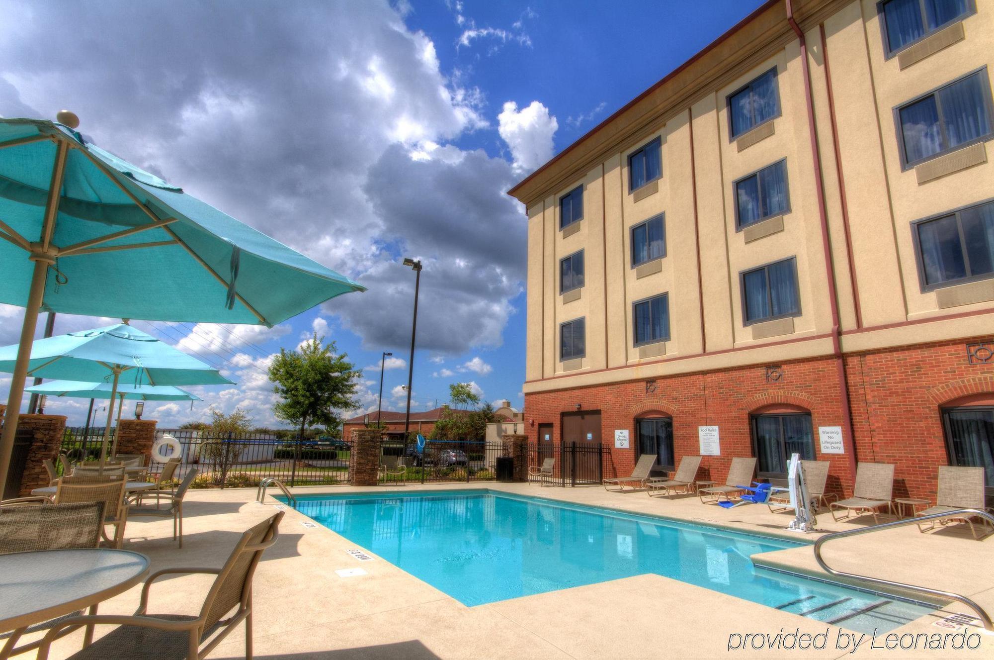 Holiday Inn Express Hotel & Suites Montgomery Boyd-Cooper Parkway By Ihg מראה חיצוני תמונה